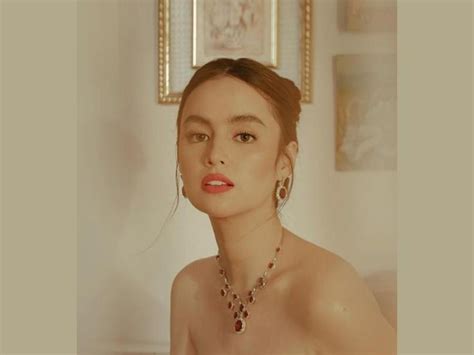Kim Domingo receives praises for her stunning look in .
